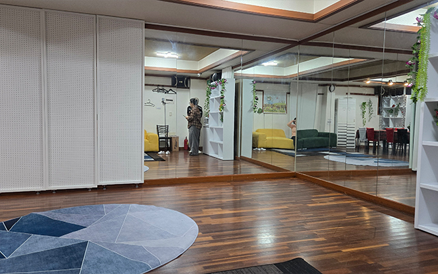 20251121174806_KYls5BVW.jpg_carousel_공간대여연습실_공간대여연습실, 청량리연습실, 청량리 사계절 파티룸, 댄스연습, 공간대여, 삼성공간대여, 다용도공간대여, 댄스연습실, 회의실, 악기연습실, 청량리파티룸, 동대문구연습실, 중랑구연습실, 성북구연습실